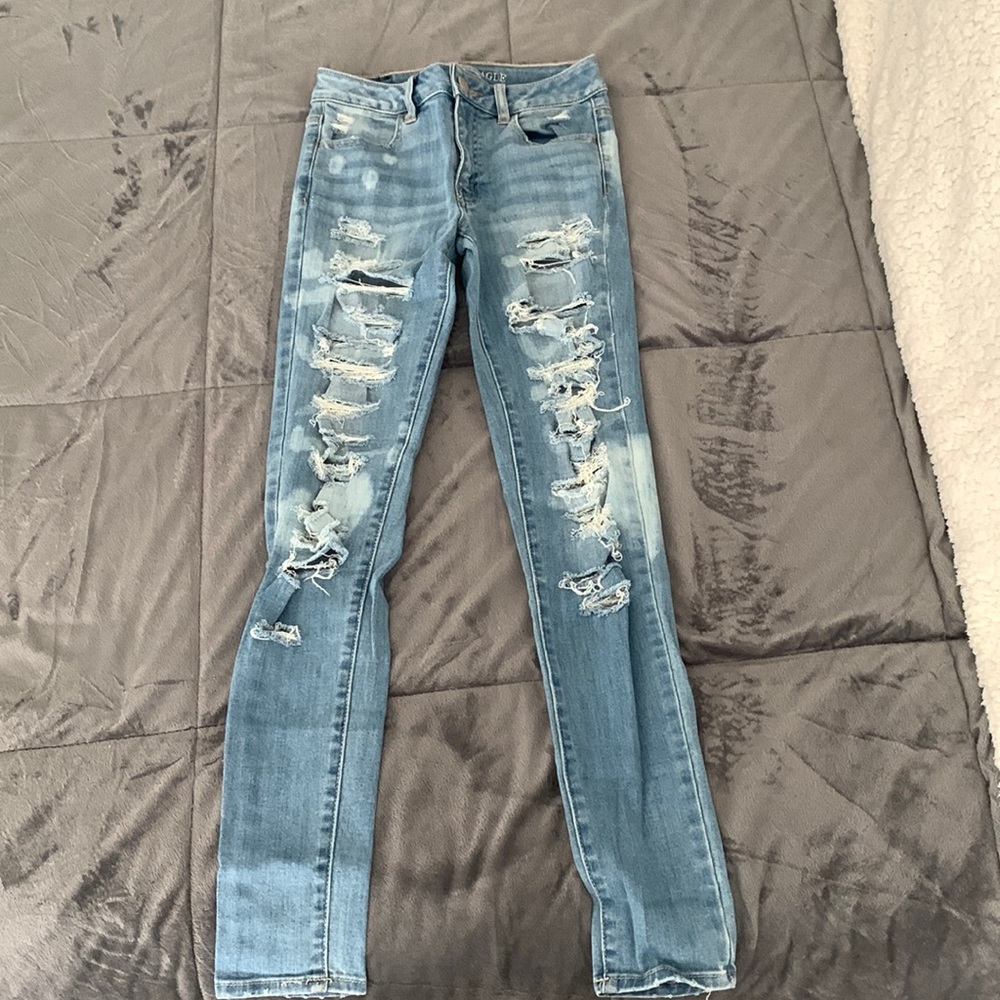 American eagle super destroyed high rise jegging
